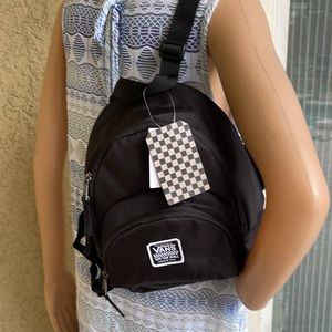Vans Girls/Women Ranged 2 Black Mini Backpack (VN0A7UFOBLK) NWT